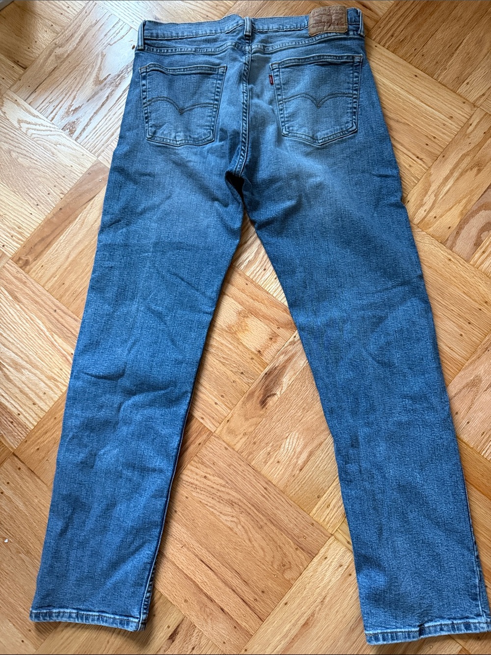 Levi's Men's Medium Blue Straight Jeans